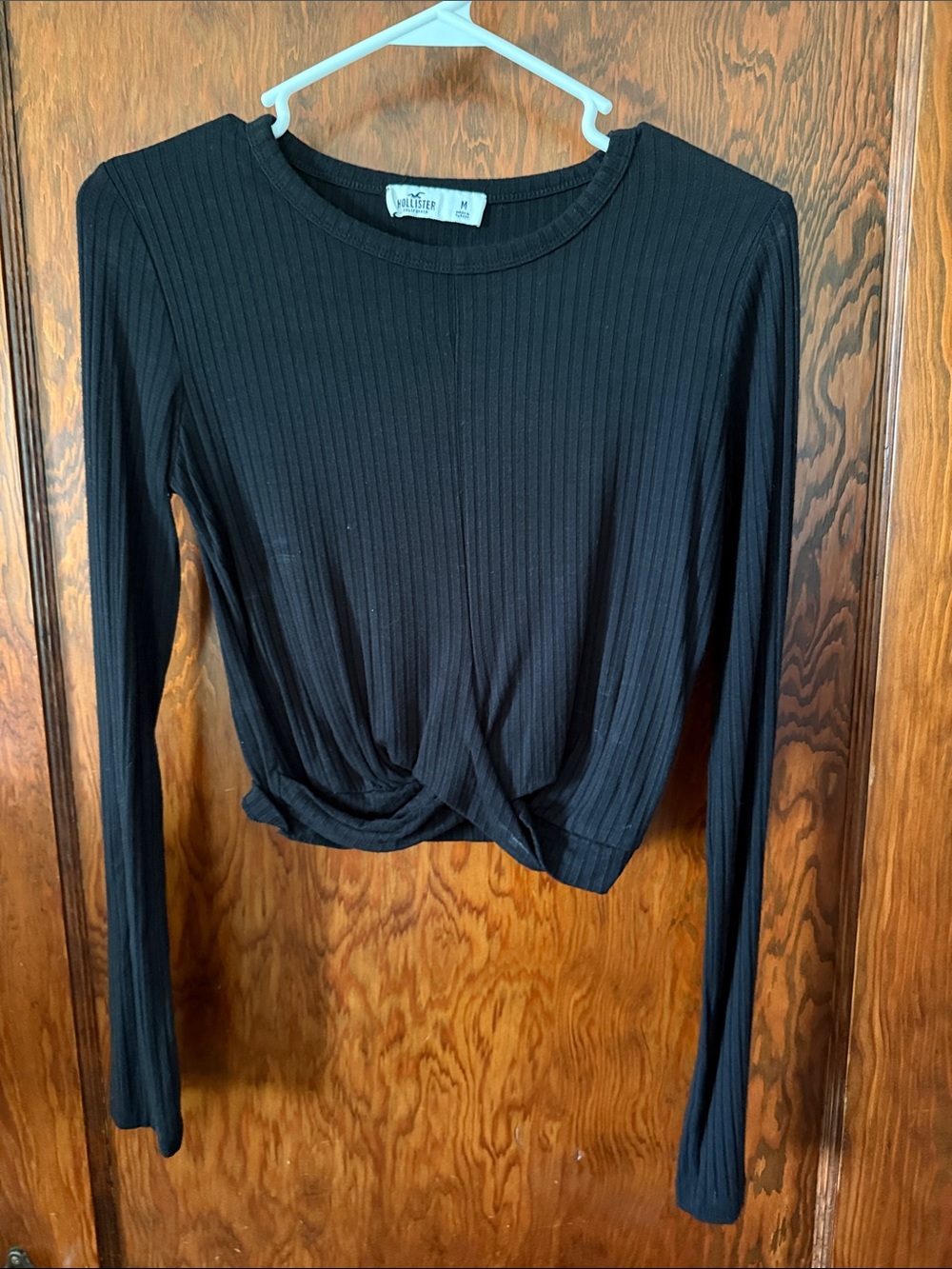 Hollister Black Ribbed Twist-Hem Long Sleeve Top